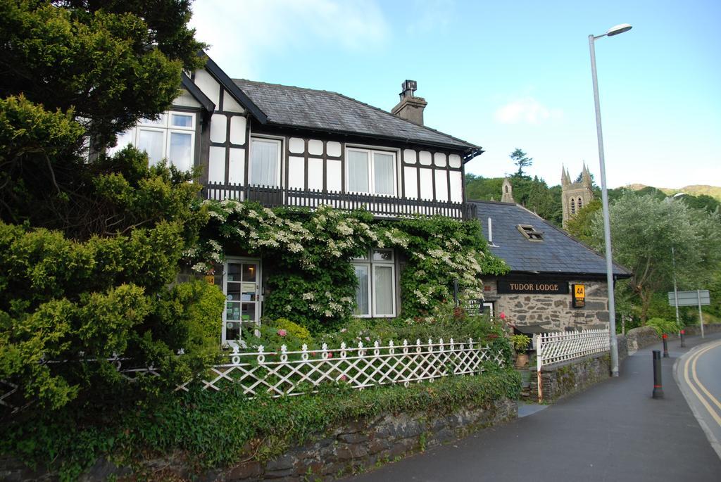 Tudor Lodge Porthmadog Exterior foto